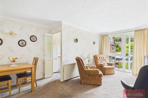 2 bedroom flat for sale, Strawberry Court, Scarborough