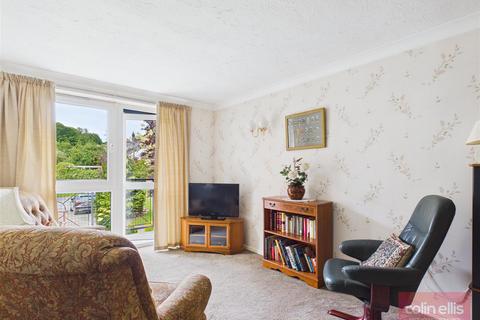 2 bedroom flat for sale, Strawberry Court, Scarborough
