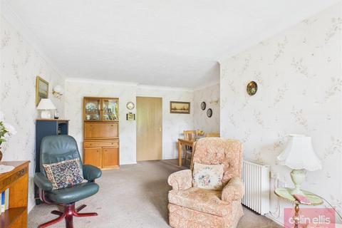 2 bedroom flat for sale, Strawberry Court, Scarborough