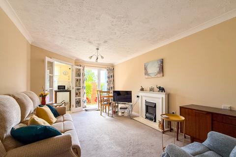 1 bedroom retirement property for sale, St. Aidans Court, Eastbourne, Eastbourne, BN22
