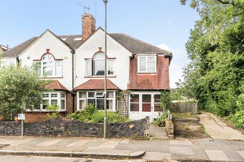 Trinity Avenue, London, N2