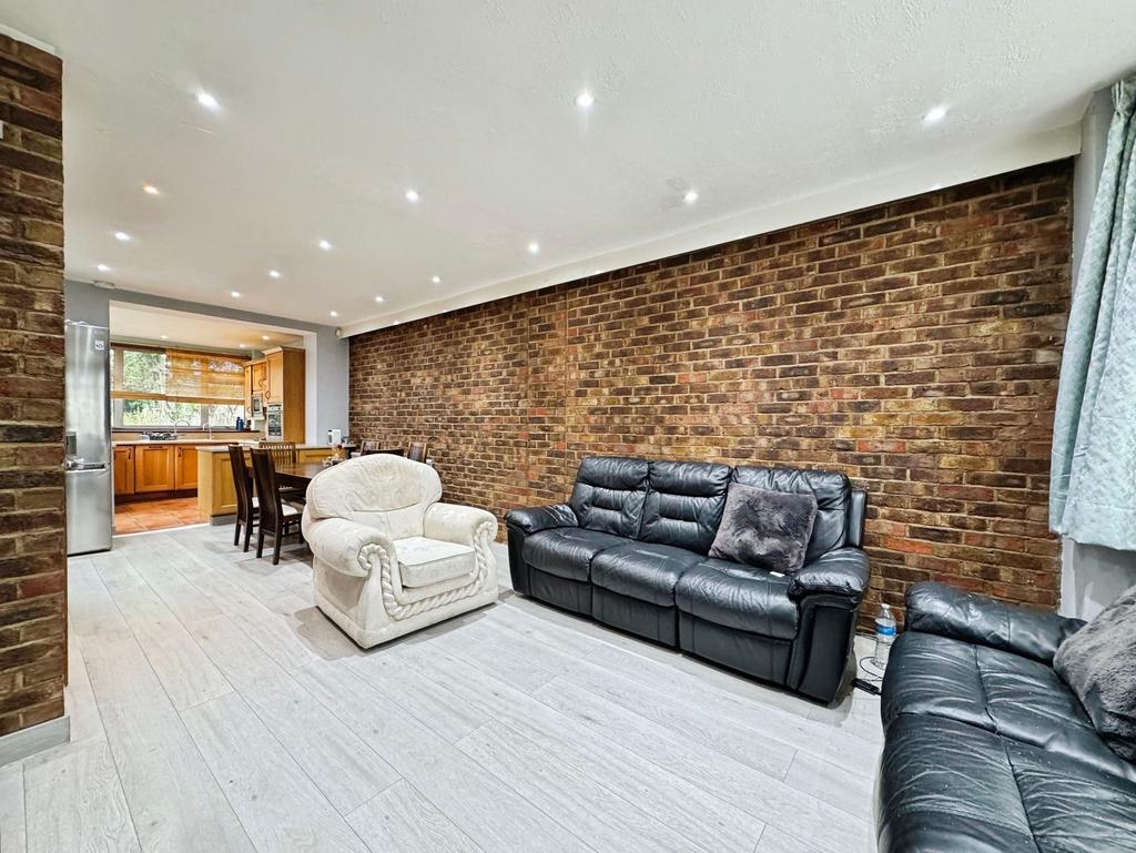 Lounge/kitchen/dining area