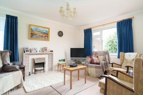 3 bedroom detached bungalow for sale, Bishopslea Close