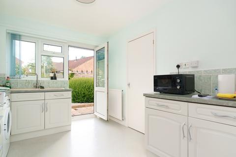 3 bedroom detached bungalow for sale, Bishopslea Close