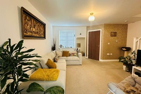 3 bedroom house to rent, Harper Close, Northwich, CW8