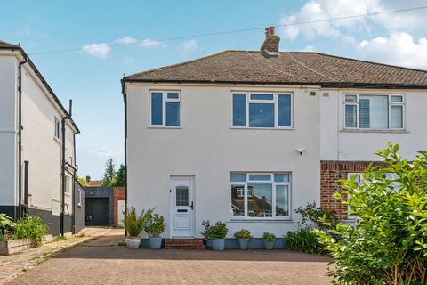 The Crescent, West Wickham, BR4