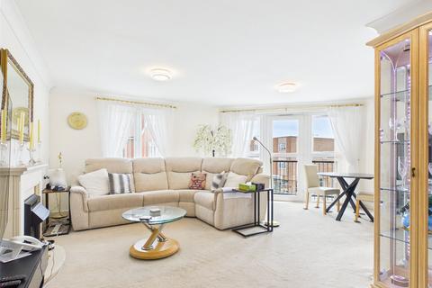 2 bedroom retirement property for sale, Lymington Road, Highcliffe, Christchurch, Dorset, BH23