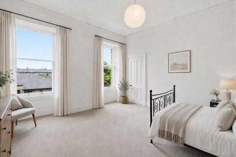 3 bedroom flat for sale, 26/6 (3F2) Eyre Crescent, Edinburgh, EH3