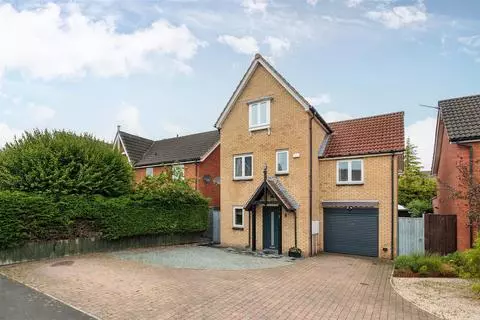 5 bedroom townhouse for sale,