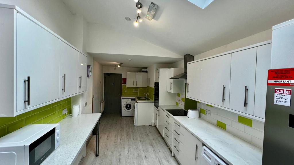 Tiverton Road, Birmingham B29 - More