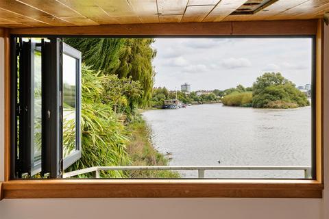 5 bedroom houseboat to rent, Chiswick Mall, Chiswick, W4