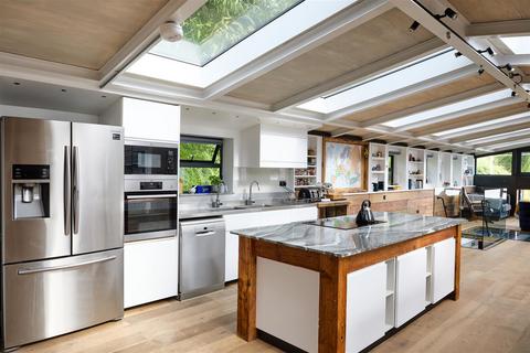 5 bedroom houseboat to rent, Chiswick Mall, Chiswick, W4
