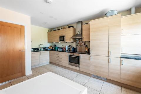 undefined, RED HOUSE MEWS, EFFINGHAM KT24
