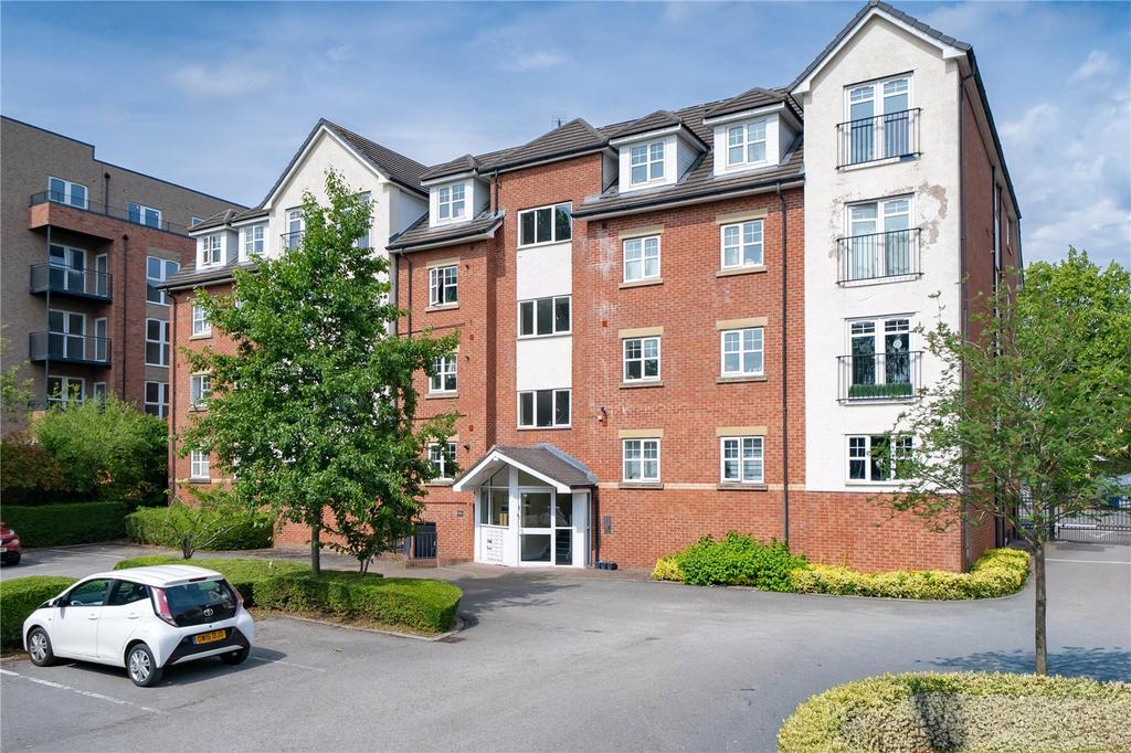 2 bedroom flat for sale