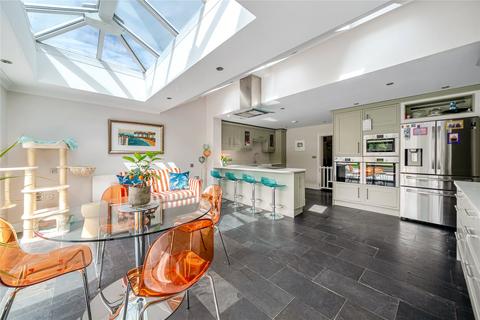 5 bedroom semi-detached house for sale, Little Heath Road, Surrey GU24