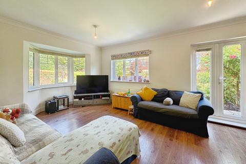 3 bedroom detached house to rent, Wokingham RG40