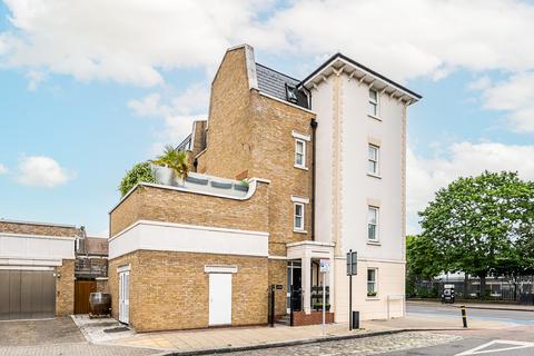 4 bedroom house for sale, Battersea Park Road, London, SW11