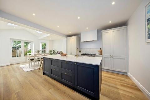 undefined, Marksbury Avenue, Kew, Surrey, TW9