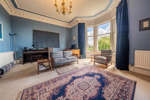undefined, Adelaide Place, Dundee