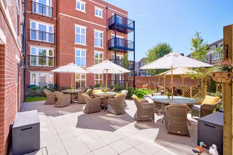 1 bedroom apartment for sale, Beesons Yard, Rickmansworth