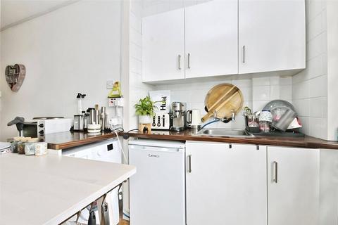 Studio for sale, High Street, Guildford, Surrey, GU1