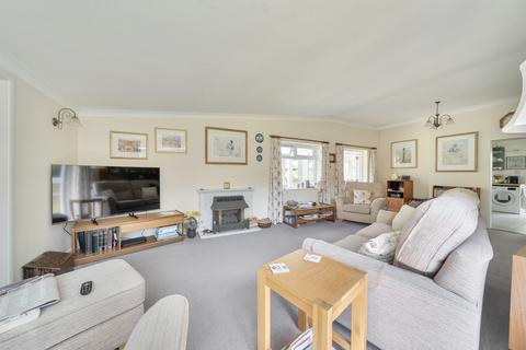 4 bedroom bungalow for sale, The Highlands, Rickmansworth, Hertfordshire