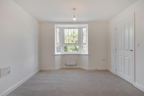 4 bedroom detached house to rent, Aylesbury HP22