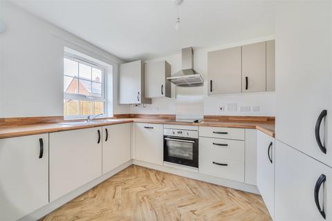 3 bedroom end of terrace house to rent, Aylesbury HP22