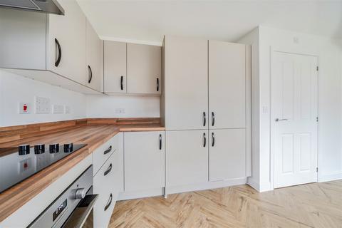 3 bedroom end of terrace house to rent, Aylesbury HP22