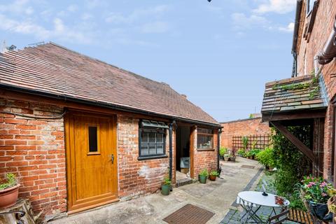 2 bedroom cottage for sale, Stratford Road, Alcester, B49