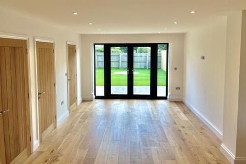 4 bedroom detached house for sale, Rat Row, Wisbech St. Mary, Wisbech