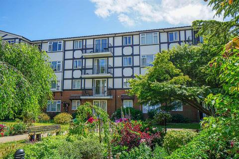 1 bedroom flat for sale, St. Helens Crescent, Hastings