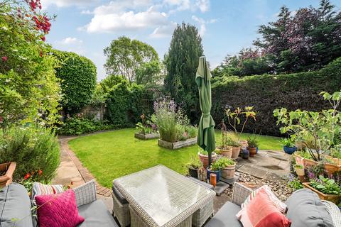 4 bedroom detached house for sale, Newark Road, Windlesham, GU20