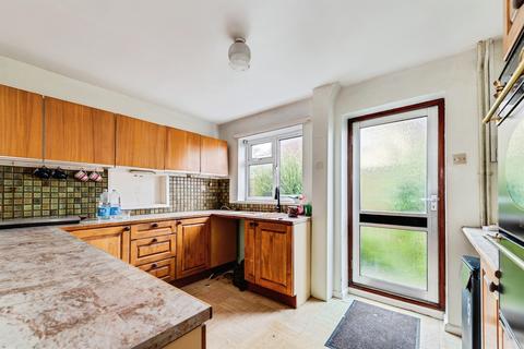 3 bedroom semi-detached house for sale, Swinbrook Road, Carterton