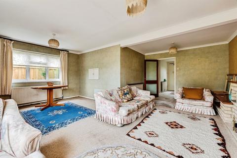 3 bedroom semi-detached house for sale, Swinbrook Road, Carterton