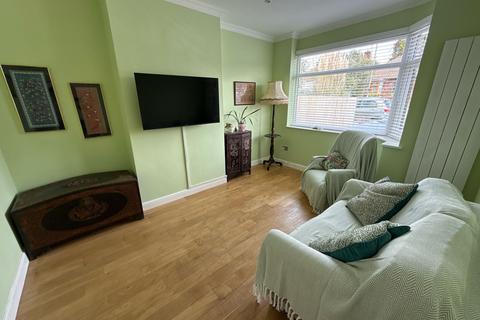 4 bedroom semi-detached house for sale, Greendale Road, Glen Parva, LE2