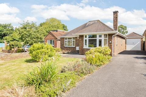2 bedroom detached bungalow to rent, Clausentum Close, Peverells Wood, Chandlers Ford