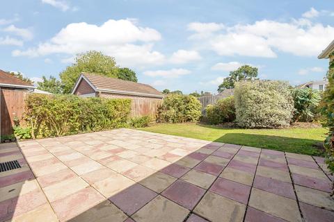 2 bedroom detached bungalow to rent, Clausentum Close, Peverells Wood, Chandlers Ford