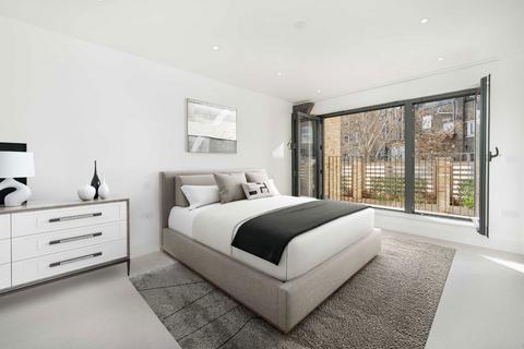 4 bedroom house to rent, Coachworks Mews, London NW2