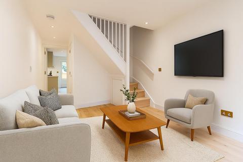 2 bedroom end of terrace house for sale, North End, Buckhurst Hill IG9