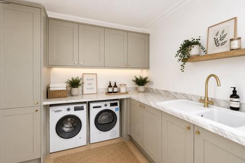 5 bedroom detached house for sale, The Orchards, Uckfield, East Sussex, TN22