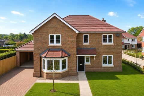 4 bedroom detached house for sale, The Orchards, Uckfield, East Sussex, TN22