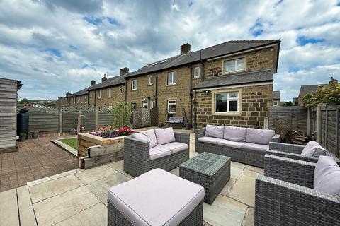 4 bedroom end of terrace house for sale, West Avenue, Holmfirth HD9