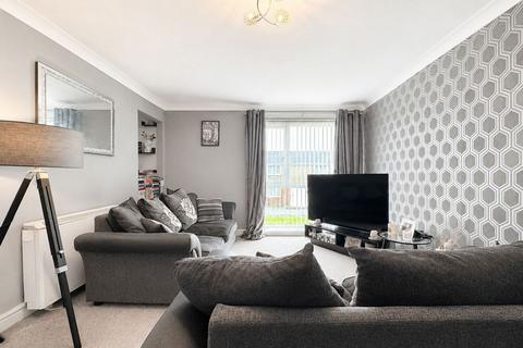 2 bedroom flat for sale, Leicester Way, Fellgate, Jarrow, Tyne and Wear, NE32 4XF