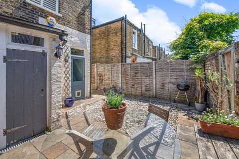 3 bedroom flat for sale, Second Avenue, London, SW14