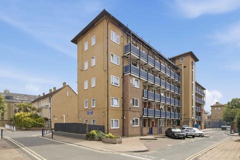 2 bedroom apartment for sale, Colebert House, Stepney, E1