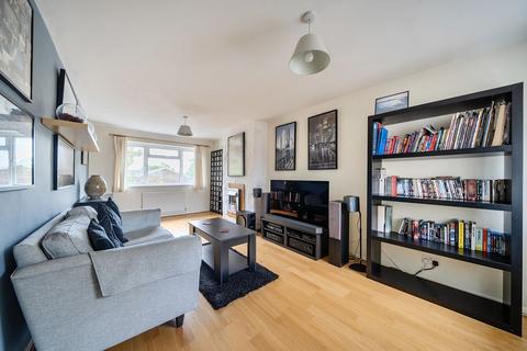 2 bedroom maisonette for sale, Stanton Close, Epsom
