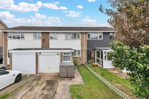 3 bedroom terraced house for sale, Burns Road, Royston SG8