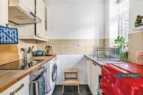 1 bedroom flat to rent, Holly Lodge Mansions, London, N6