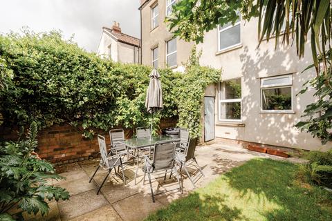 2 bedroom flat for sale, Bristol BS7